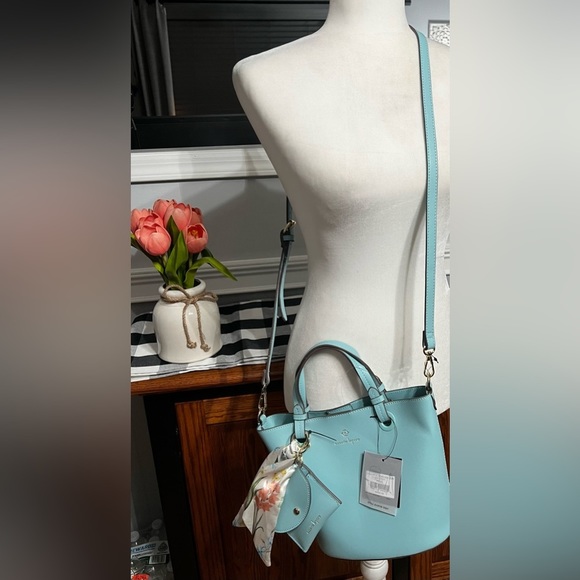 NWT-NANETTE LEPORE Women’s Sachet/Crossbody with Card Case & Scarf - Picture 16 of 16